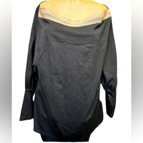 Blouse long sleeve new with tags 75% Polyesyer - Picture 1 of 2